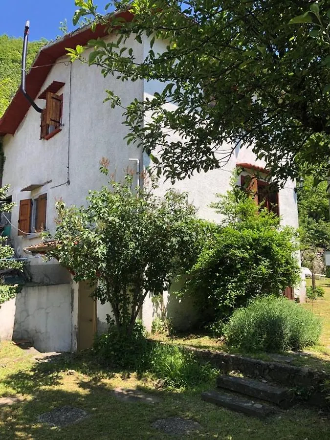 Casetta Nonno Nanni Villa Taviano  Italy
